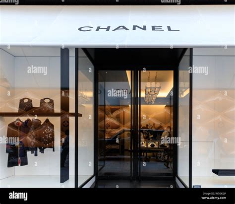 chanel fahsion retail